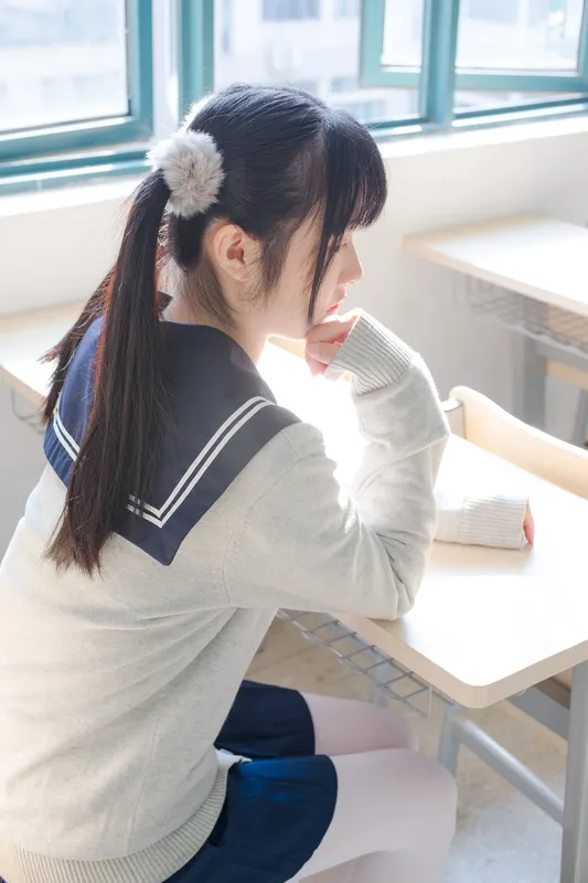 森萝财团 [SSR-004] JK白丝足控 [98P]插图2